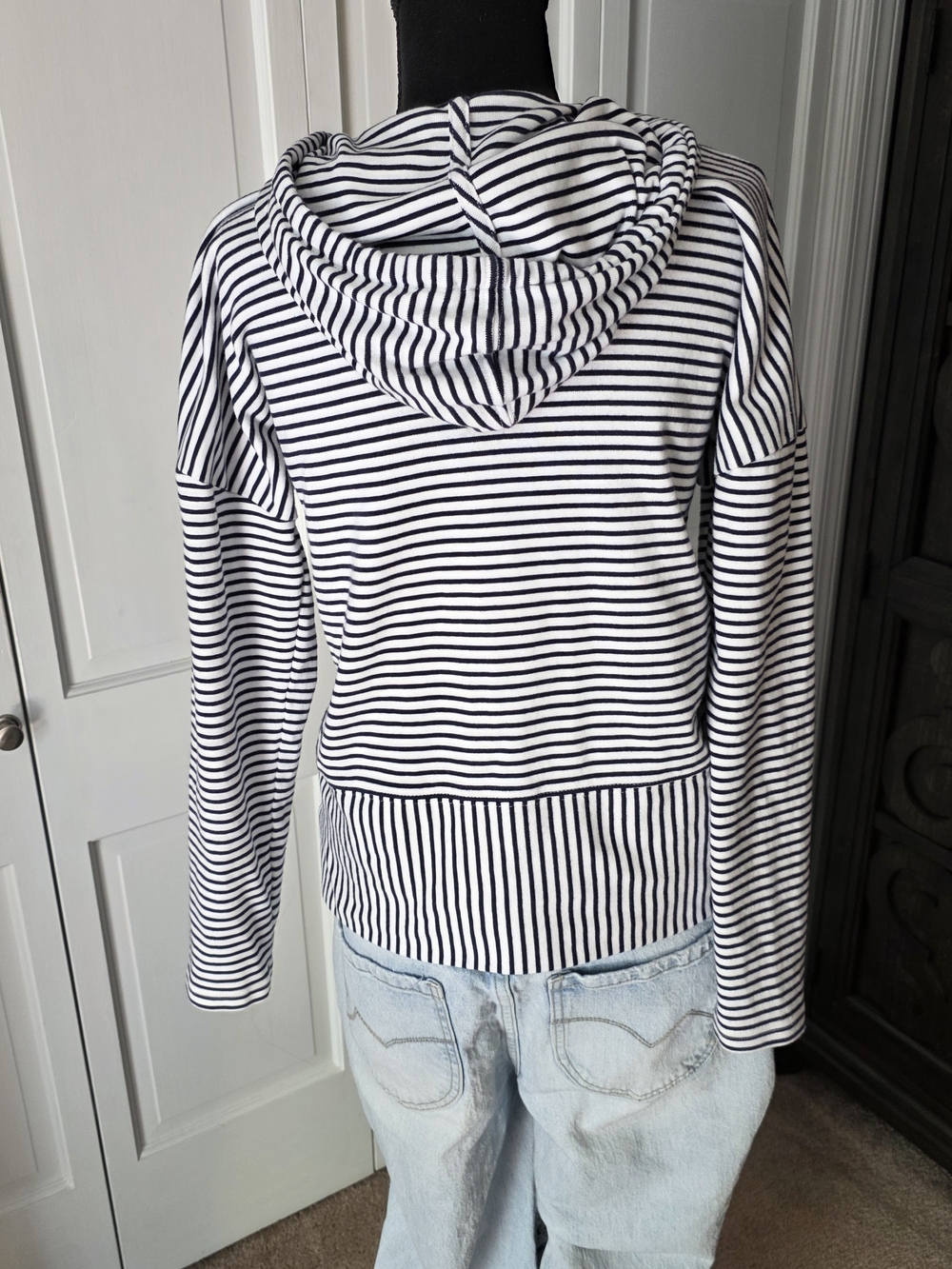Vineyard Vines Striped Zip Hoodie XS Navy White Nautical Preppy Lightweight - Picture 2 of 4